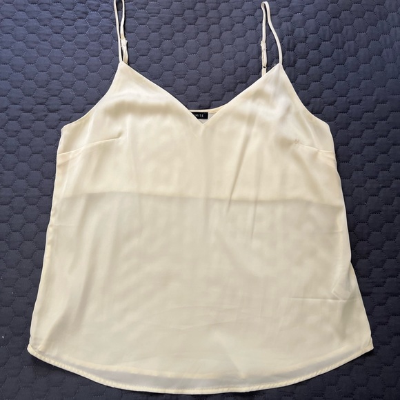 Dynamite Cami 💘 - Picture 2 of 4